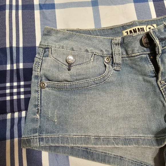 Zanadi Denim Short Size 5 - Picture 4 of 5